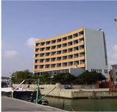 La Vela Готель